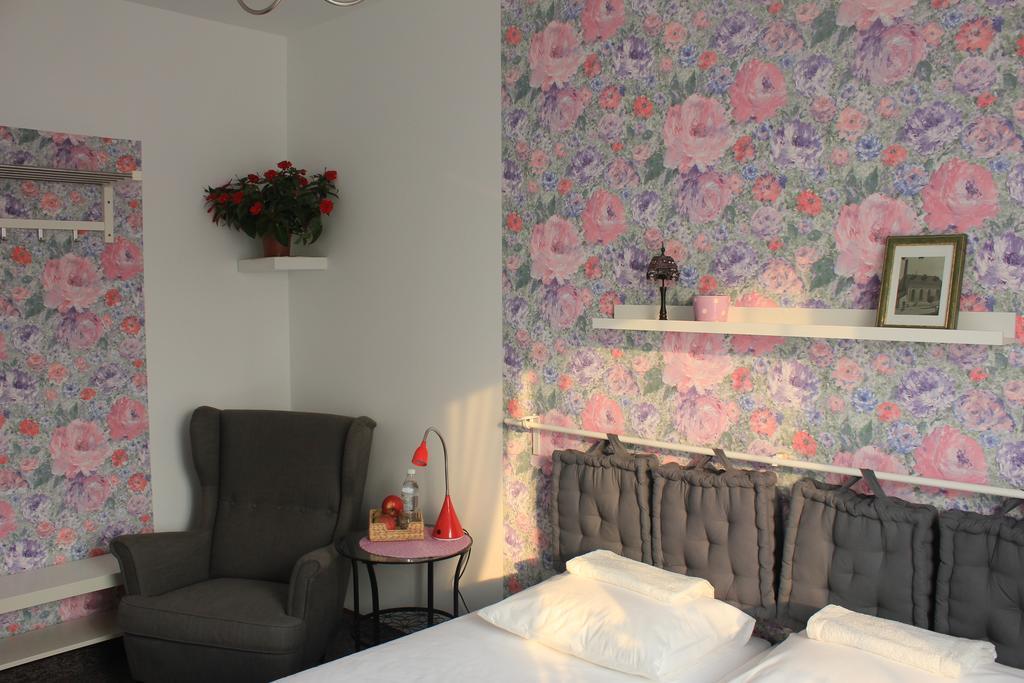 Kolorowa Guest Rooms Warszawa Eksteriør billede